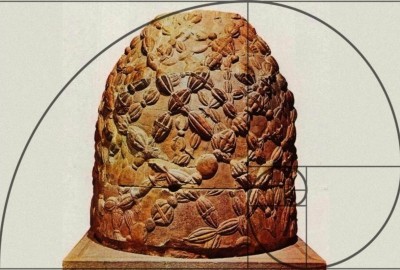 Navel-of-the-delphi-a-fibonacci-4-786x524